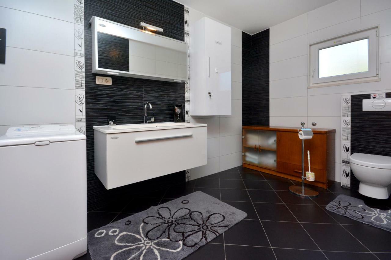 Beach Apartman Petra Podstrana Kültér fotó