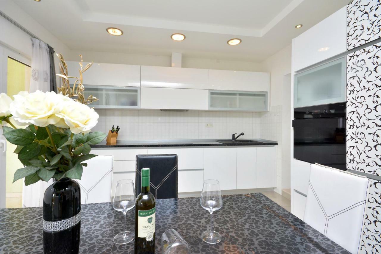 Beach Apartman Petra Podstrana Kültér fotó